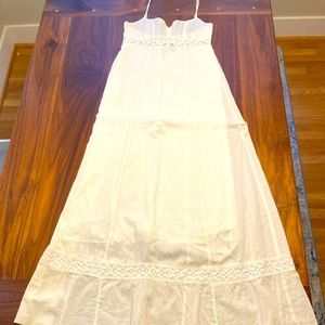 Women’s maxi cream colored boho maxi.